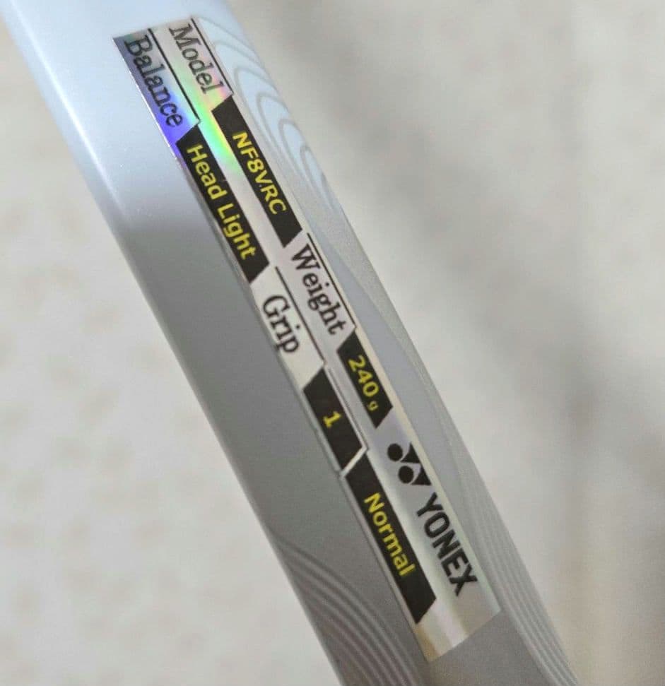 美品　 YONEX　ヨネックス　NANOFORCE 8V　REV　ナノフォース