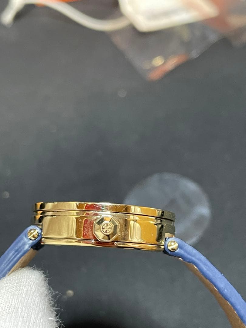 美品　付属品多数　トリーバーチ 腕時計 TRB4003 1404