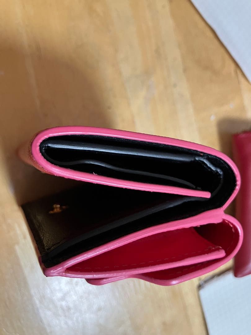 O*s様 MARNI レッド 三つ折り財布　ピンク