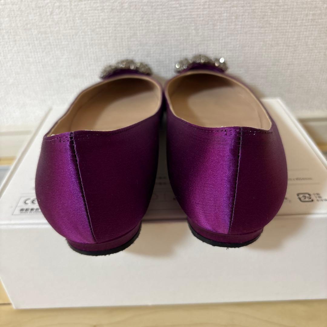 美品　MANOLO BLAHNK マノロブラニク ハンギシ　サテンパンプス　35