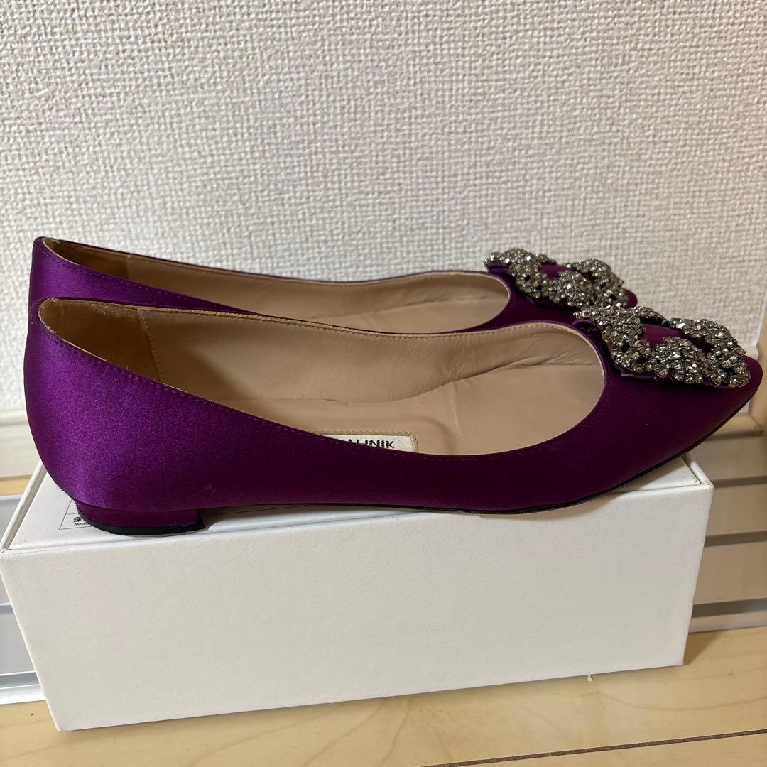 美品　MANOLO BLAHNK マノロブラニク ハンギシ　サテンパンプス　35