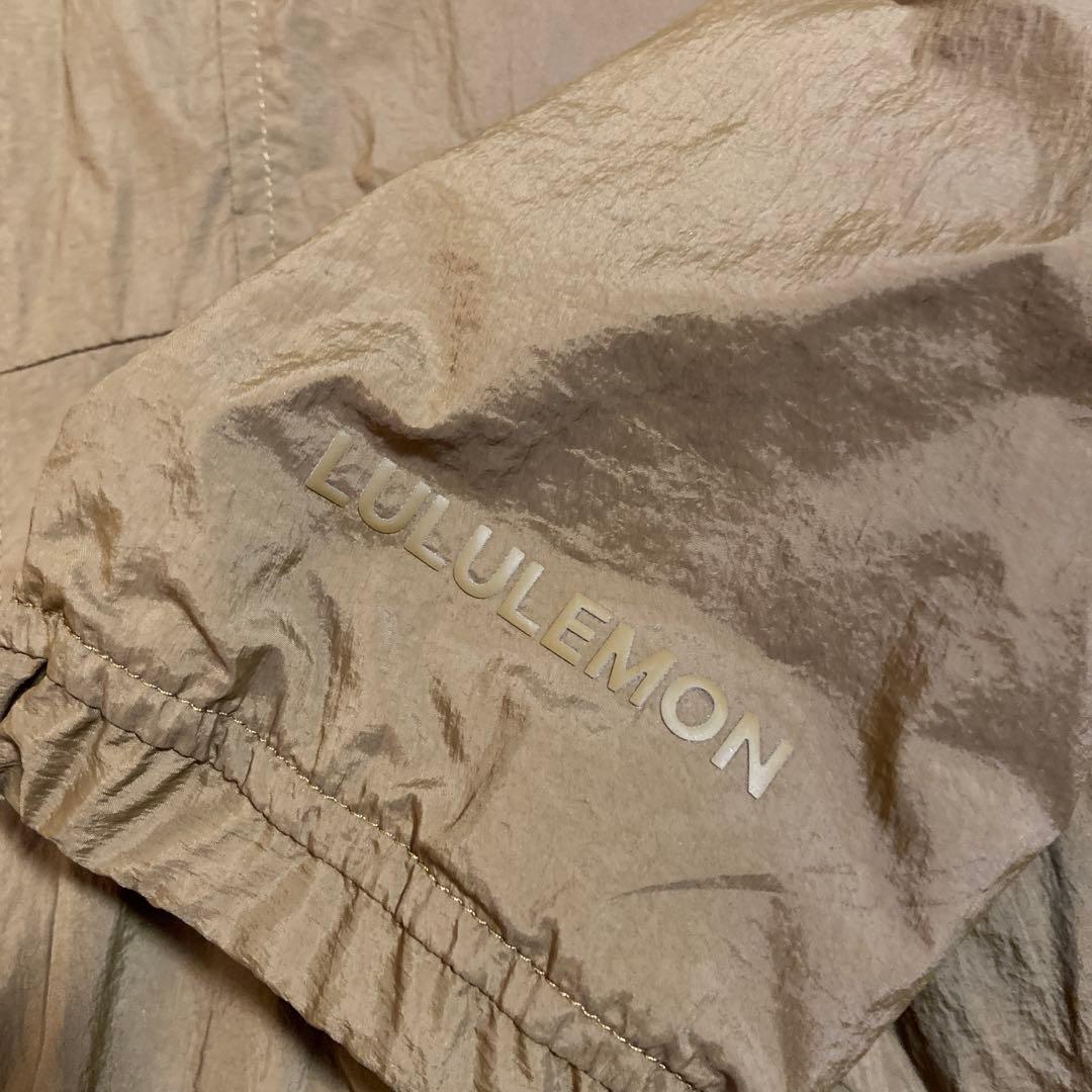 美品★ルルレモン★パーカー★サイズ２