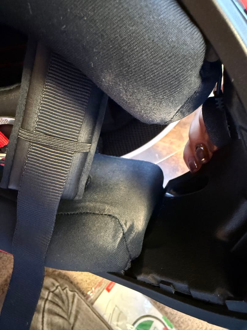 agv K1 ヘルメット中古(インカム付き)