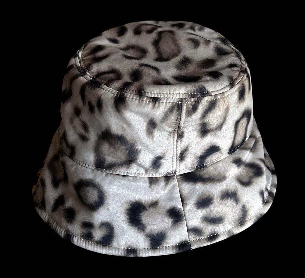 美品 MONCLERモンクレール正規品 アニマルプリント ロゴ入りバケットハット