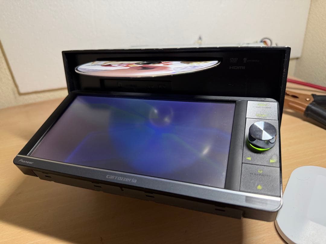 カーナビ AVIC-ZH0099w