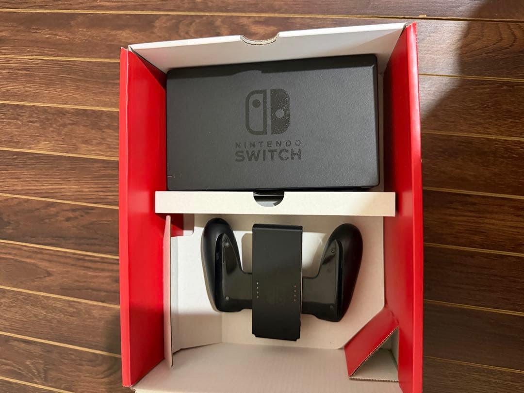 即匿名発送　美品　Nintendo Switch 本体一式