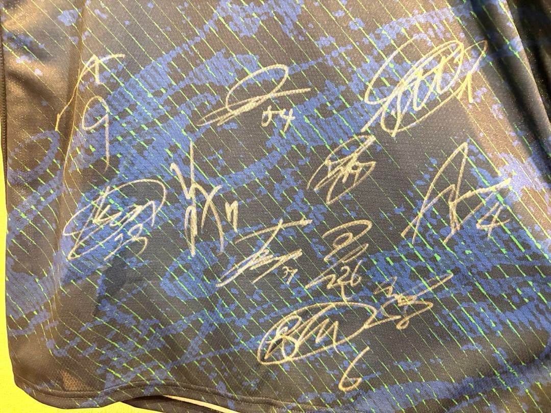 徳島ヴォルティス 2023選手サイン入りユニフォーム