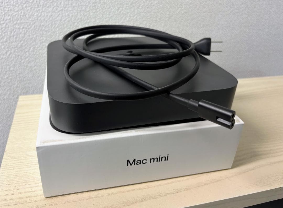 Mac mini MXNF2J/A 本体＋キーボード＋マウス