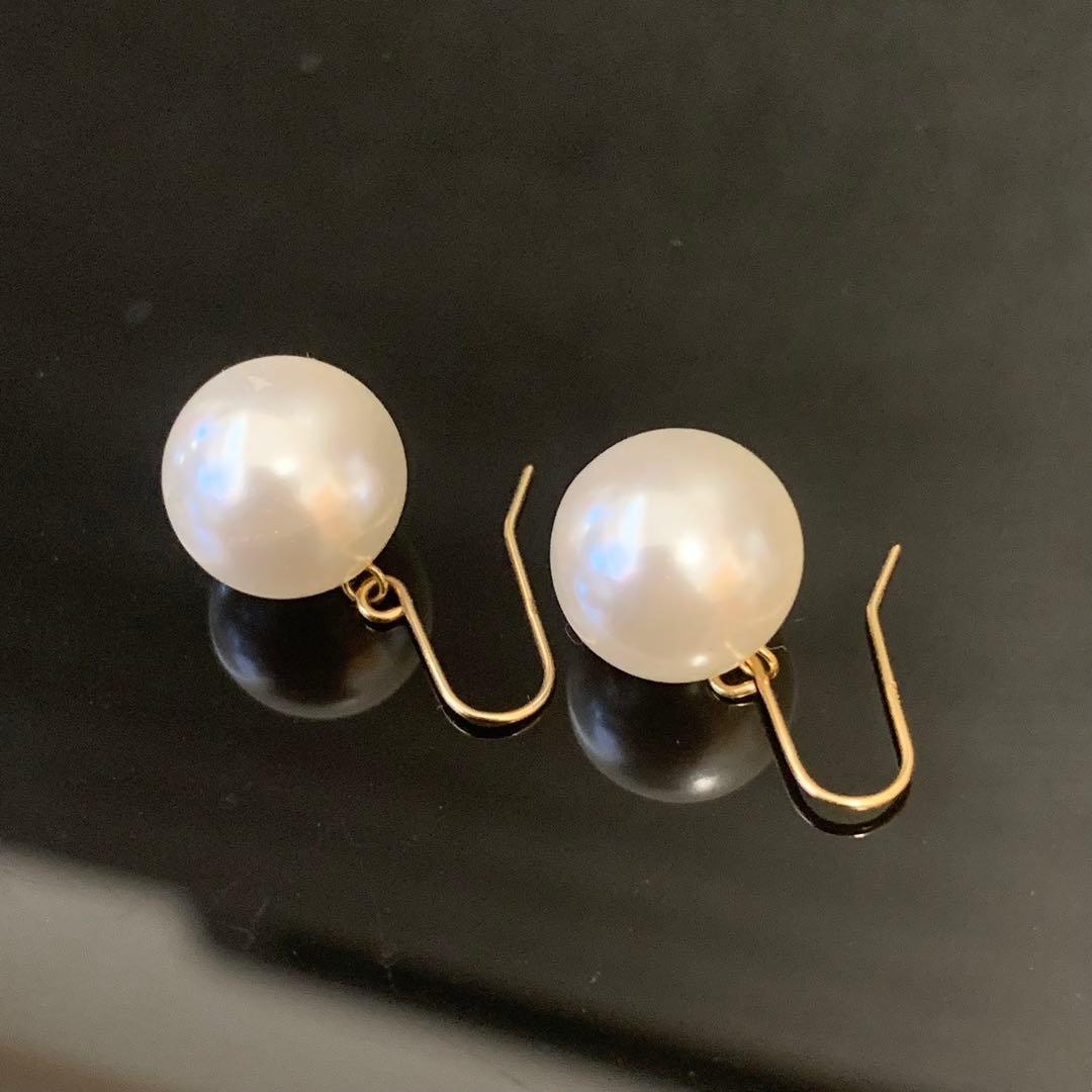 ウ*ー様 《美品！！》⭐︎K18本真珠フックピアス 刻印あり ホワイトパール9.