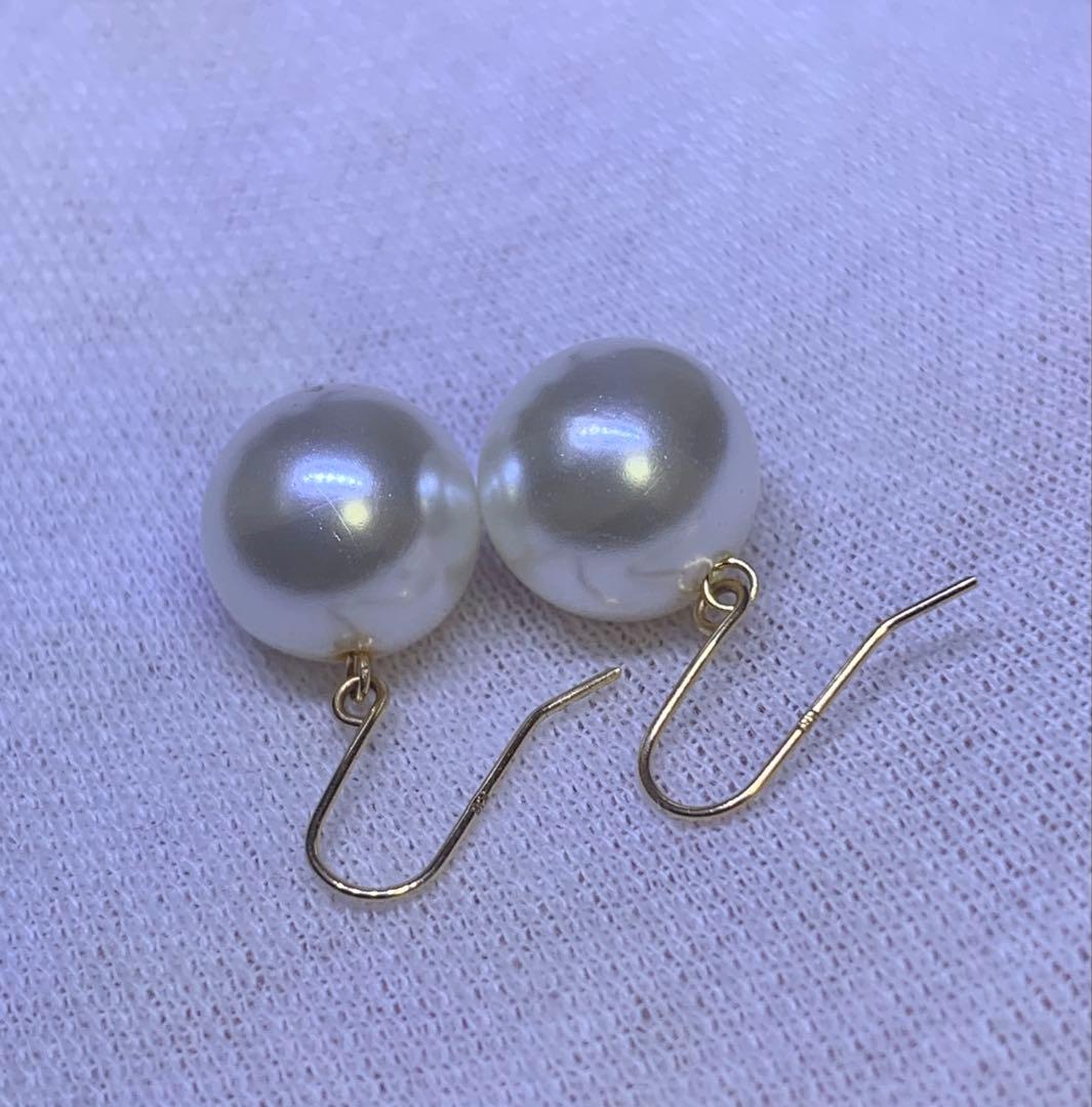 ウ*ー様 《美品！！》⭐︎K18本真珠フックピアス 刻印あり ホワイトパール9.