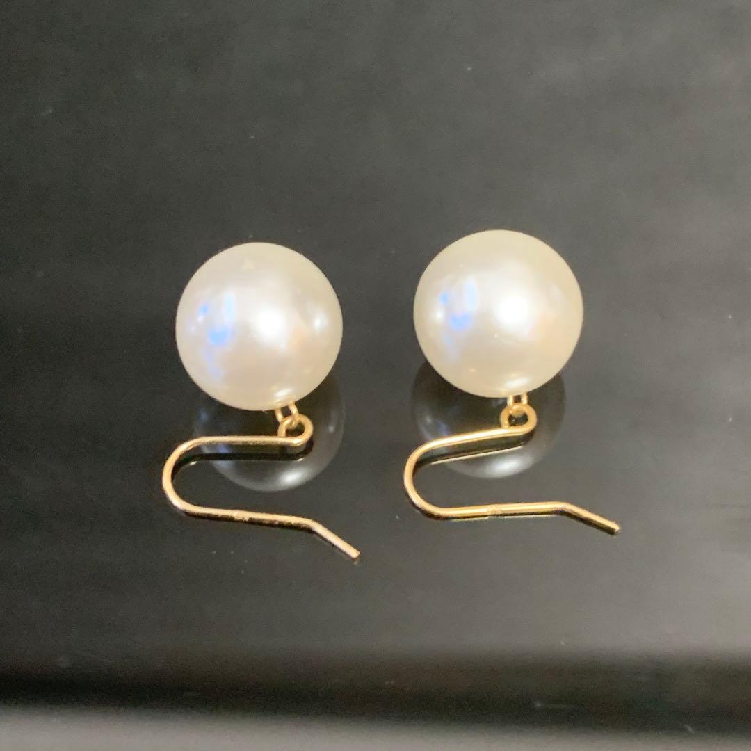 ウ*ー様 《美品！！》⭐︎K18本真珠フックピアス 刻印あり ホワイトパール9.