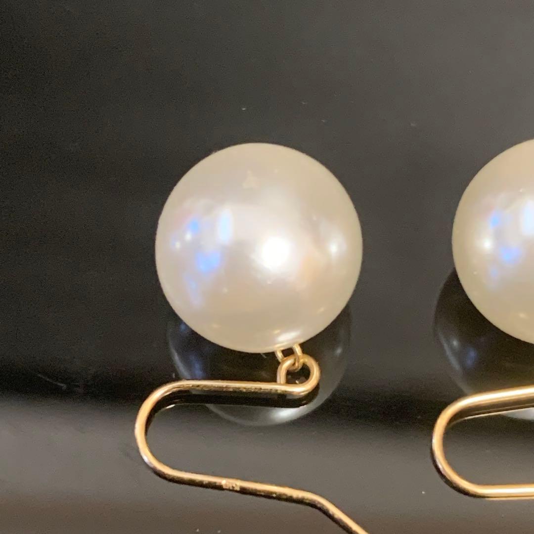 ウ*ー様 《美品！！》⭐︎K18本真珠フックピアス 刻印あり ホワイトパール9.