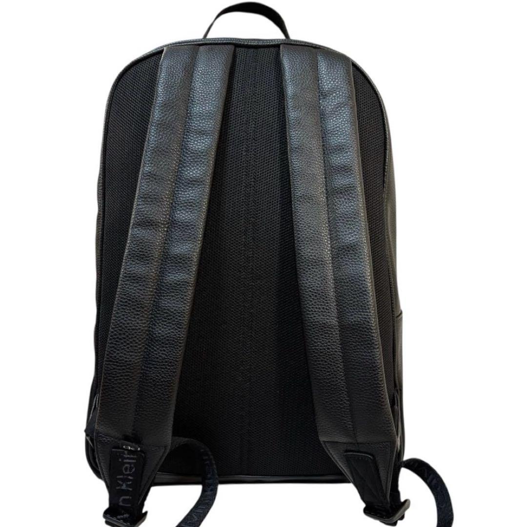 極美品　  カルバン・クライン　リュック　バッグパック　黒