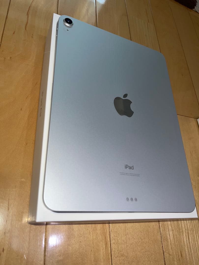 10.9インチiPad Air(第4世代) Wi-Fiモデル 64GB シルバー