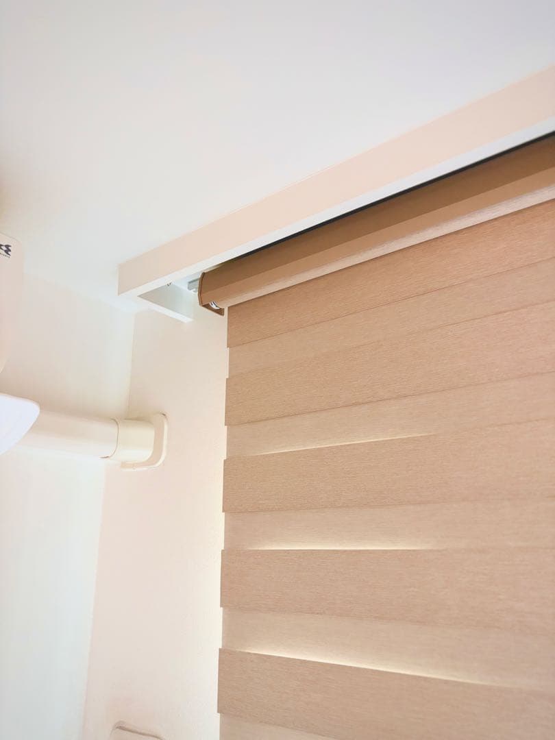 Yoolax 電動調光ロールスクリーン ブラウン系（幅170×丈170cm）