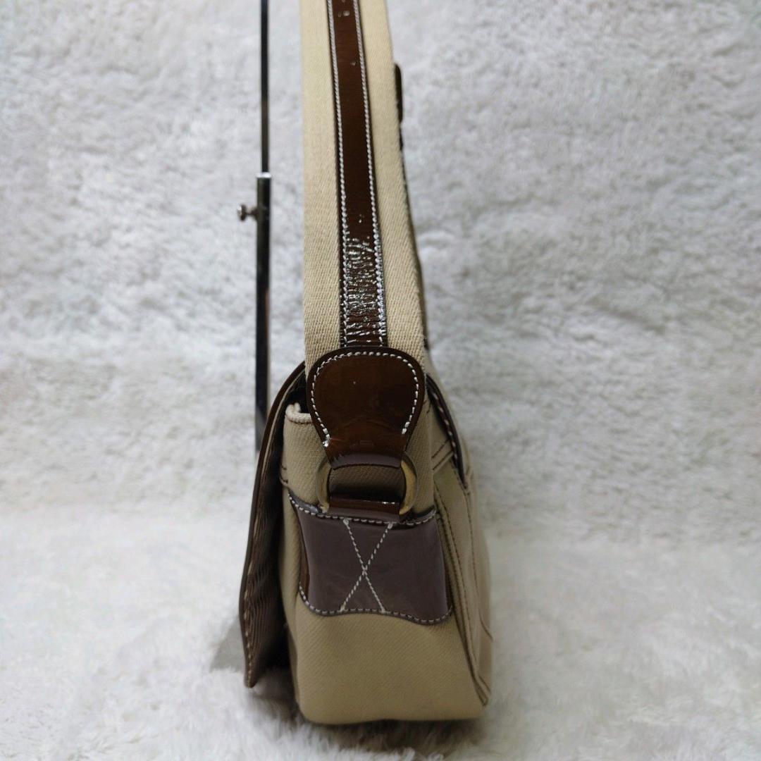 【美品】BURBERRY BLUE LABEL ショルダー ホースロゴ デカロゴ