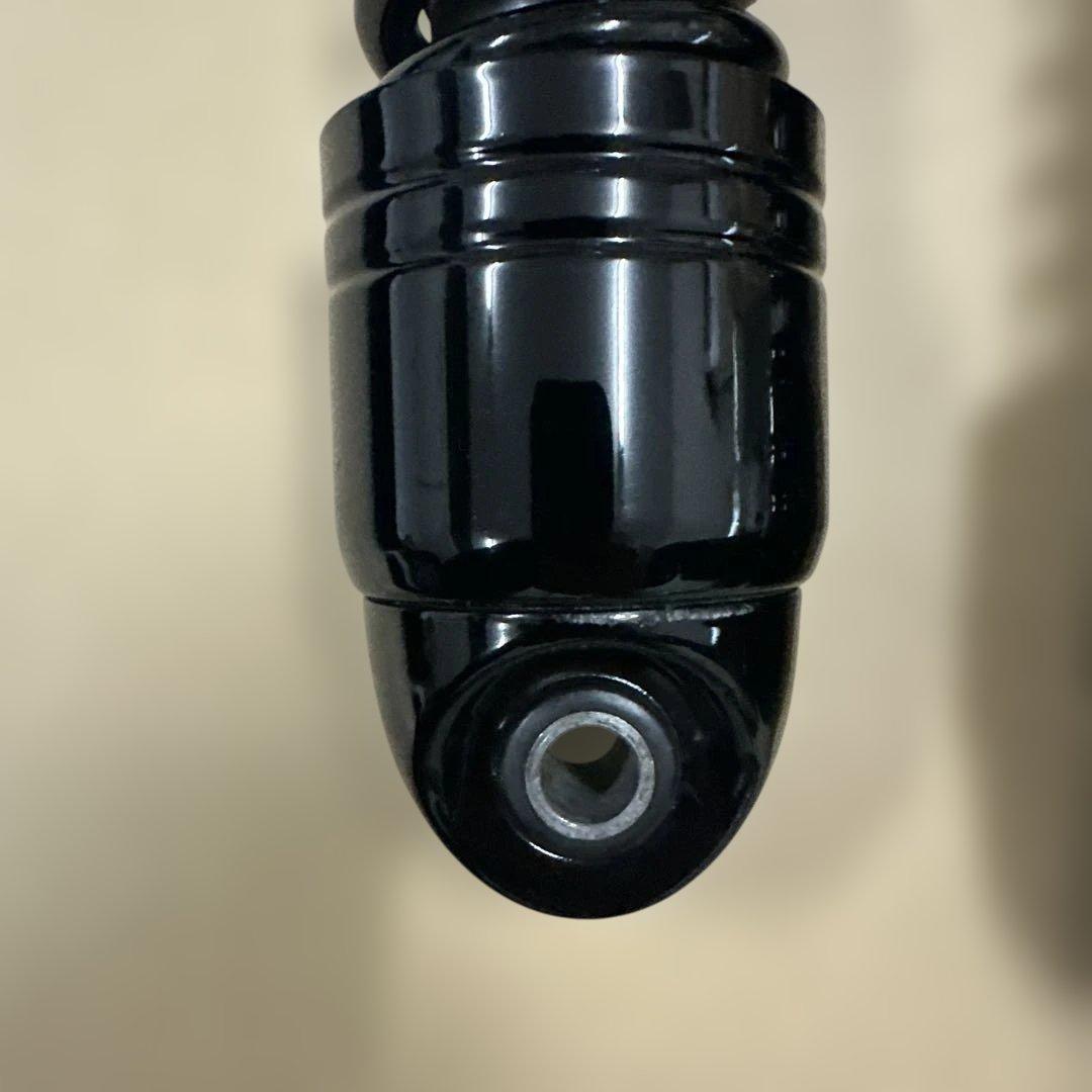 ハーレー　純正　リアサスペンション　 FXDB 2012年より【塗装あり】