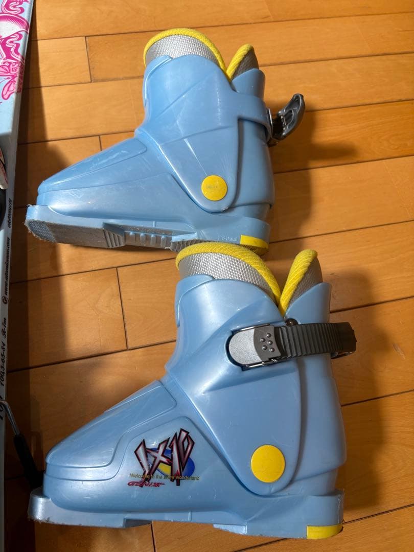 アトミック　子供用スキー板　100㎝　ブーツ20㎝、ストックセット