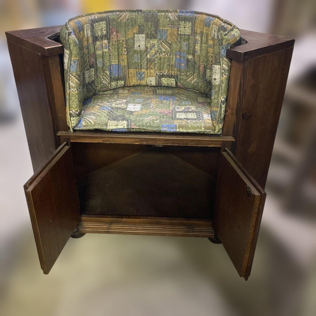 イタリア輸入品　木製コーナー　キャビネット　コーナーチェア