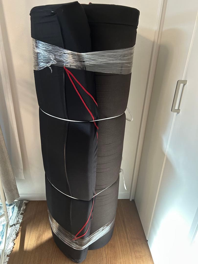 たく　AIR エアーマットレス セミダブル 黒/赤