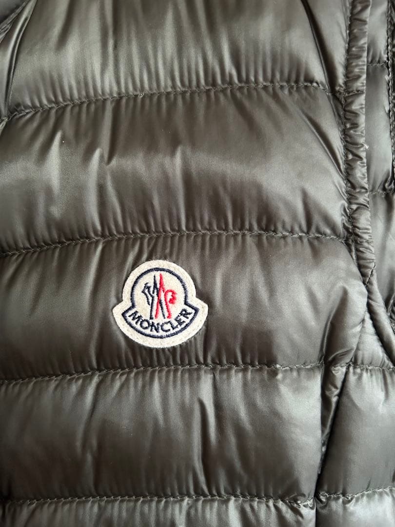 試着のみ⭐️MONCLER モンクレール⭐️サイズ1 カーキダウンベスト