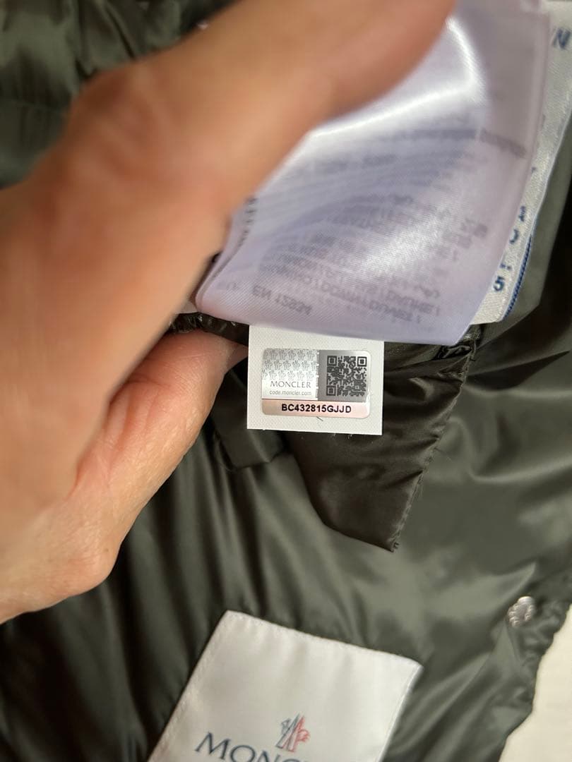 試着のみ⭐️MONCLER モンクレール⭐️サイズ1 カーキダウンベスト