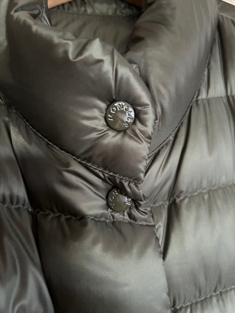 試着のみ⭐️MONCLER モンクレール⭐️サイズ1 カーキダウンベスト