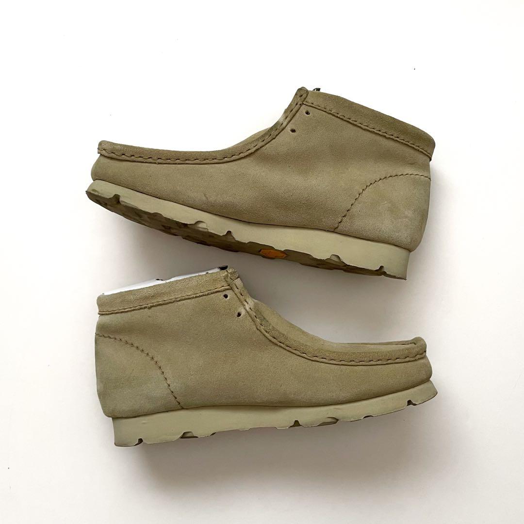 BEAMS別注 Clarks ワラビー GORE-TEX スリッポン