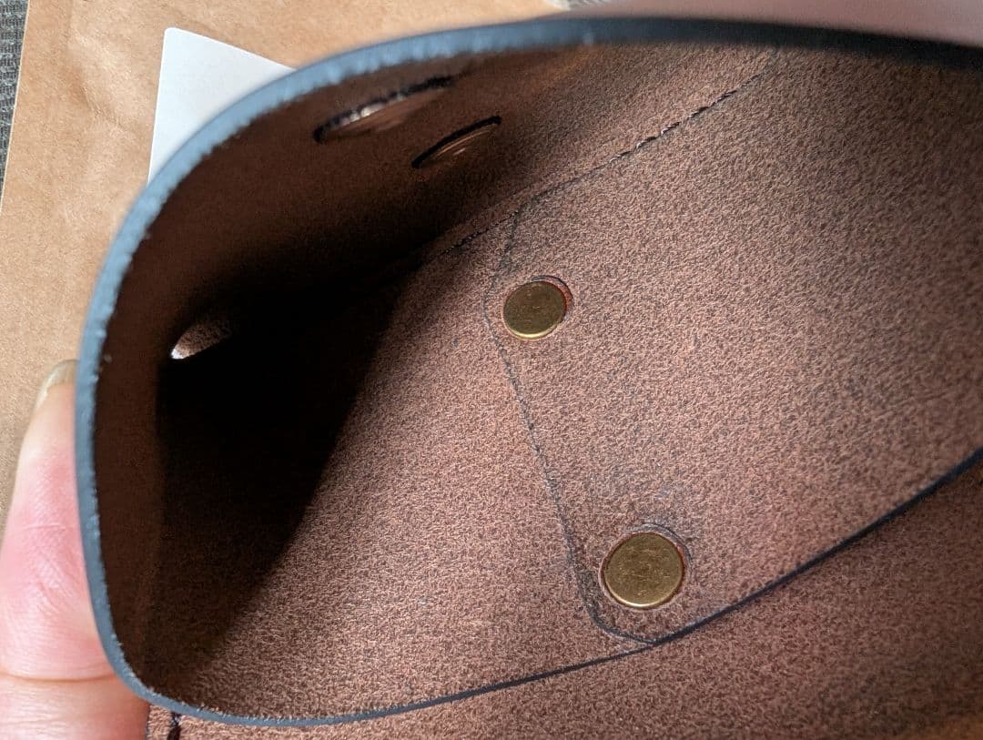 限定値下　美品　REVEL　コンパクトウォレットミニ財布　イナフ　本皮　 日本製