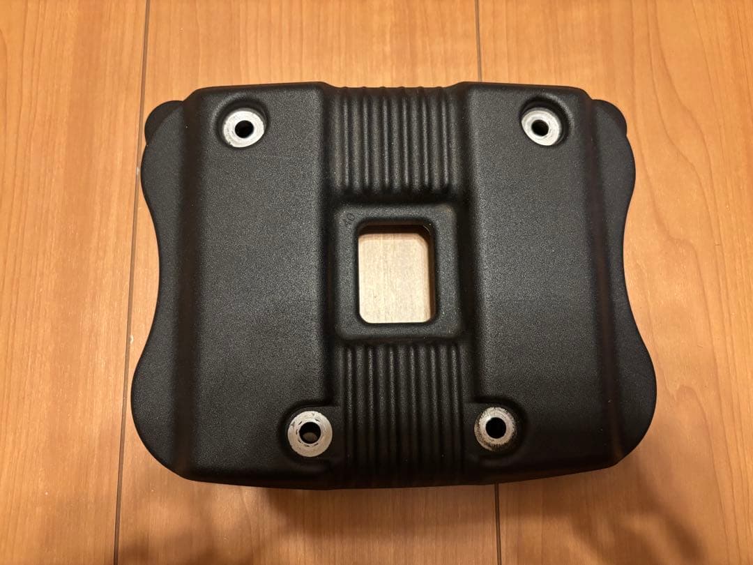 あかさん専用　ハーレースポーツスター　ロッカーカバー