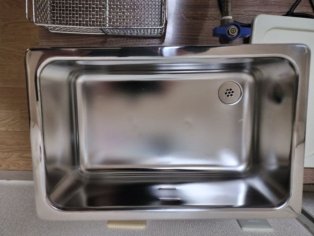 SHARP 卓上超音波洗浄機　UT-105HS。