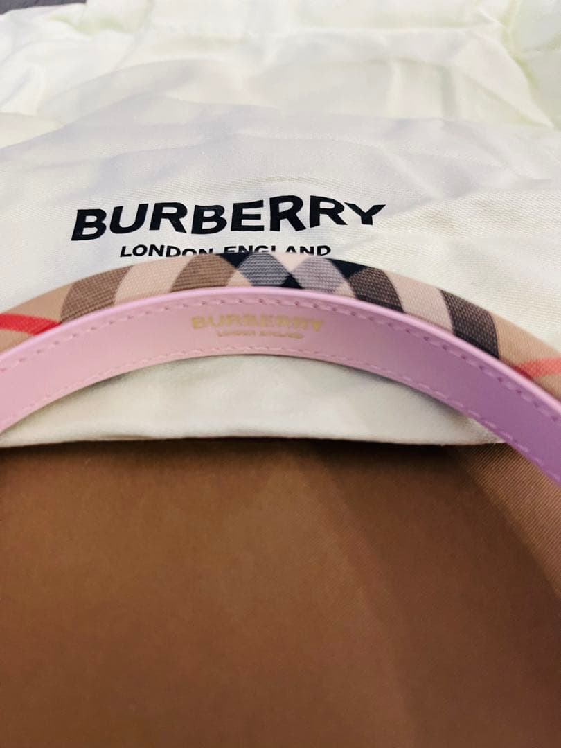 バーバリー　カチューシャ　未使用