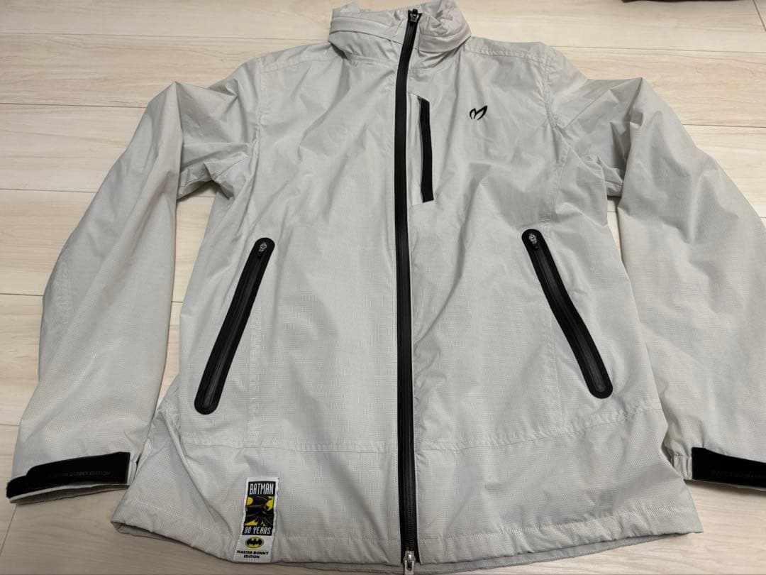 値下　マスターバニーエディション　バットマン　コラボ　ウィンドブレーカー　6