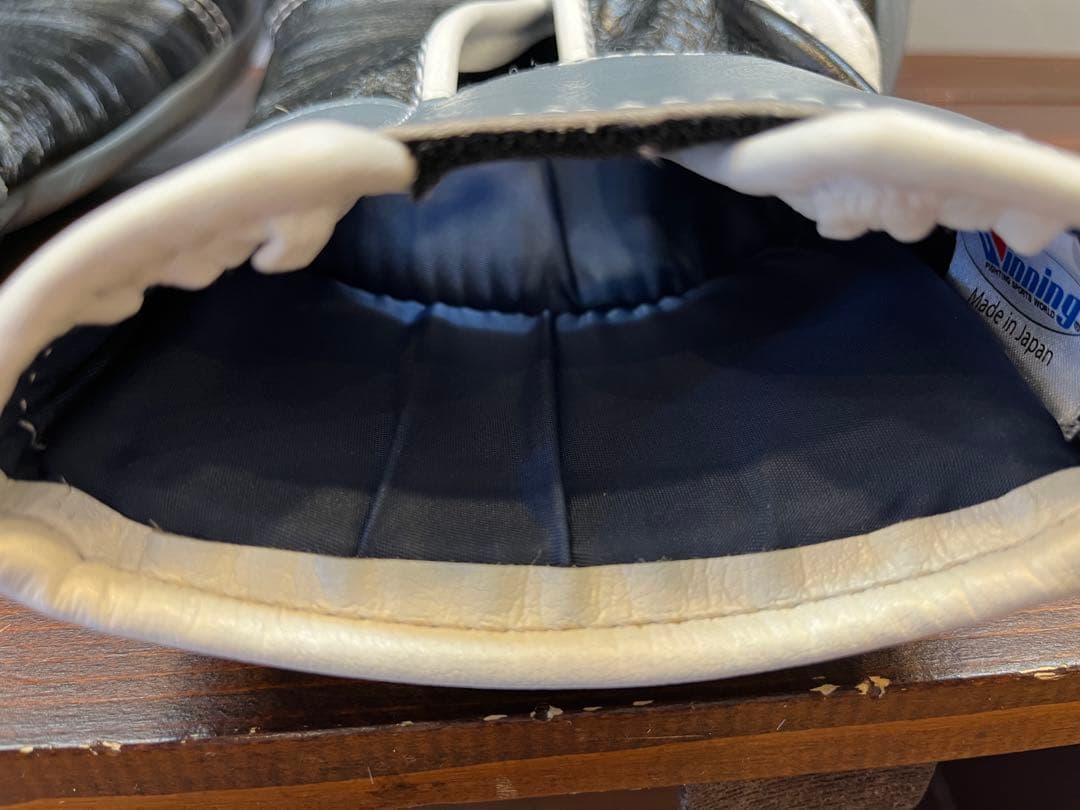 Winning オーダー ボクシンググローブ 10oz グレー／ブラック