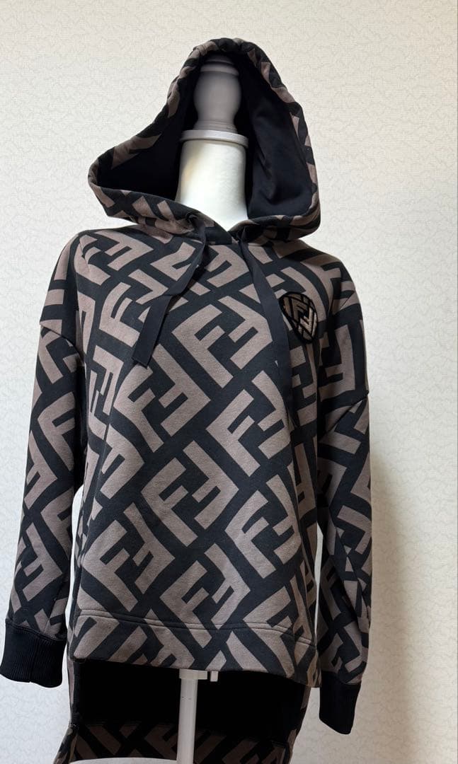 フェンディFFロゴパターン フード付ズッカ柄サイズS