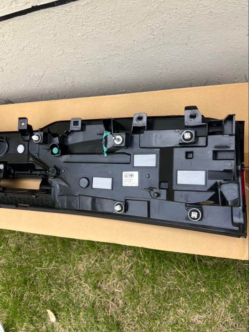 プリウス ZVW6# MXWH6# リヤランプ