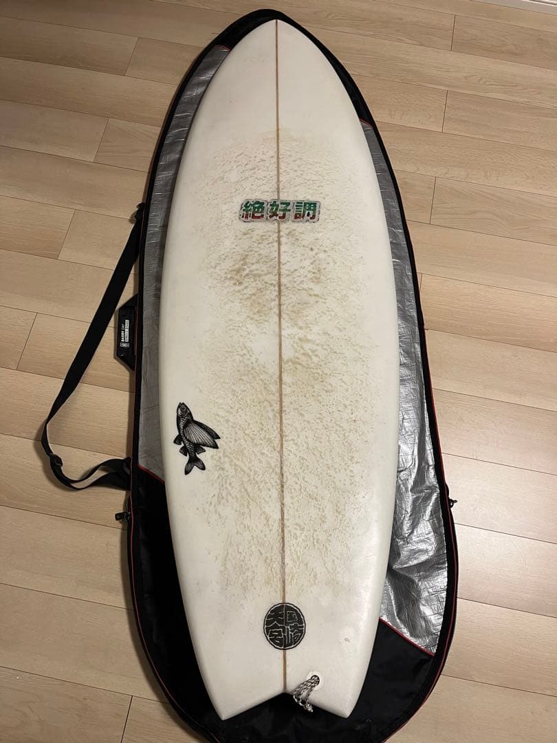 FlyingFish サーフボード ケース、トライ、ツインキールフィン付き