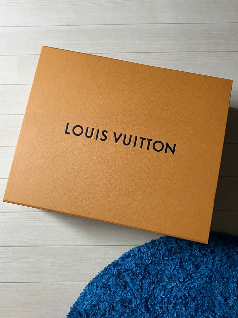 LOUIS VUITTON モノグラムクッション ピンク