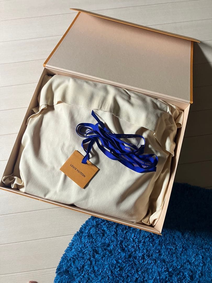 LOUIS VUITTON モノグラムクッション ピンク