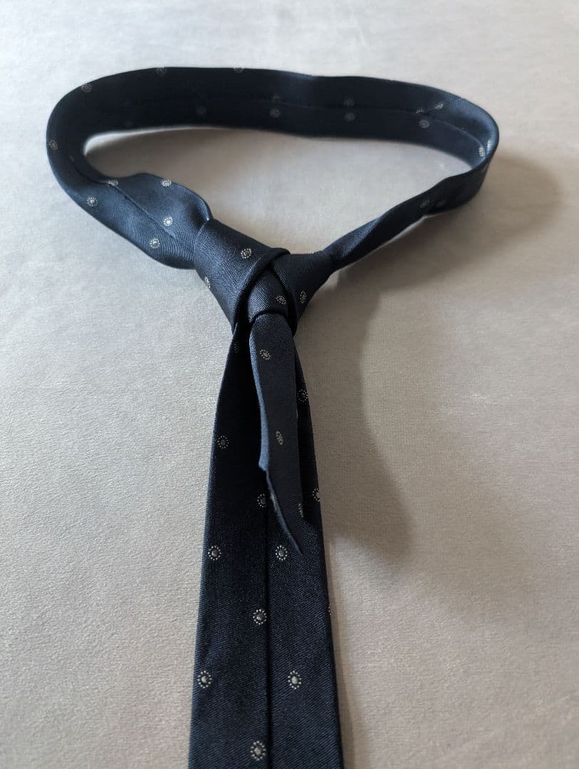 ブルネロクチネリ　シルク100タイ