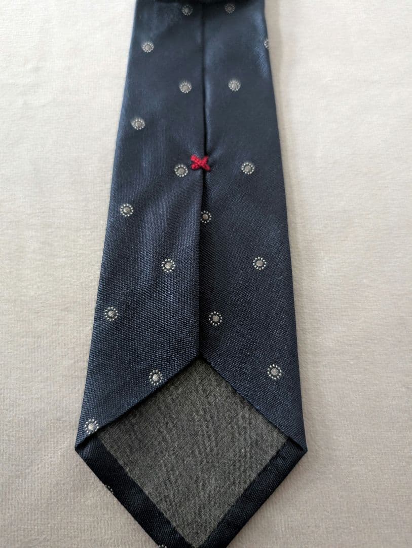 ブルネロクチネリ　シルク100タイ