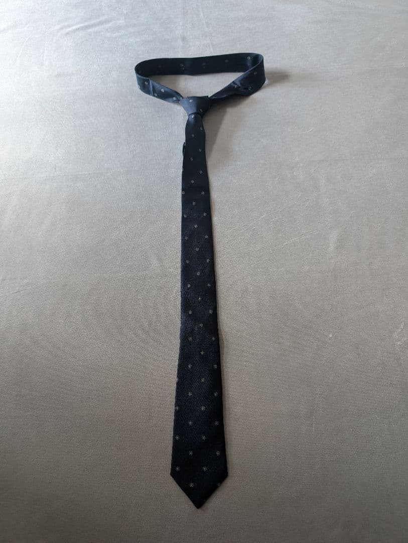 ブルネロクチネリ　シルク100タイ