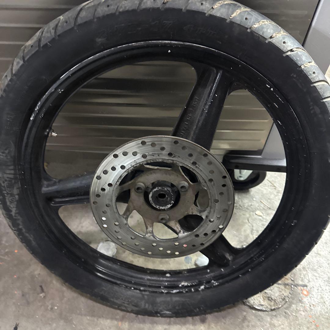 ns50f 純正フロントホイール