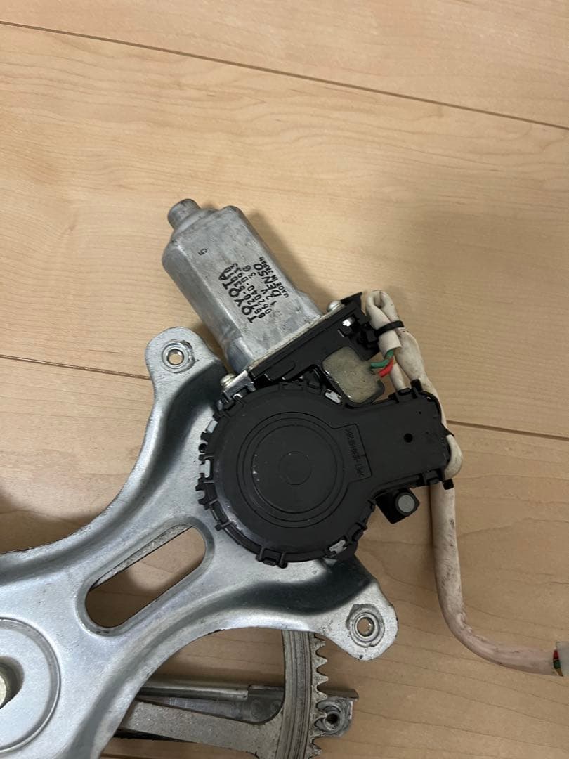 トヨタ 純正 SXE10/GXE10 アルテッツァ ウィンドウ レギュレーター