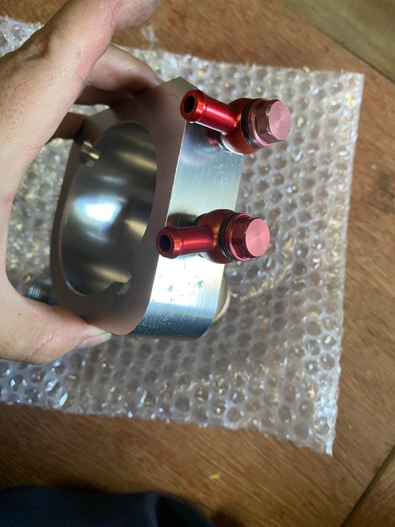 オイルクーラー取り出し口　ホーク　CB400T 旧車　バブ