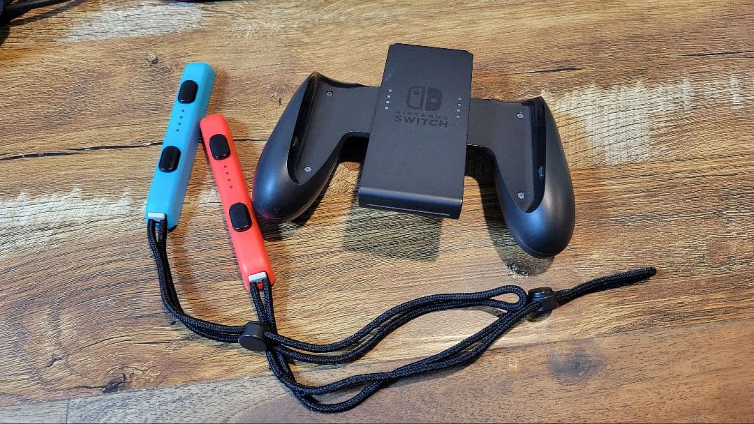 【ひさひろ】Nintendo Switch 本体 一式、マリカー8セット