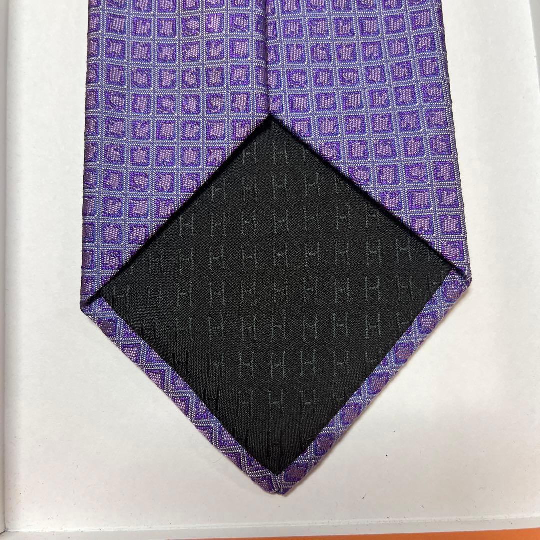 未使用タグ付　箱付袋付　エルメス　ネクタイ　紫　シルクジャガード
