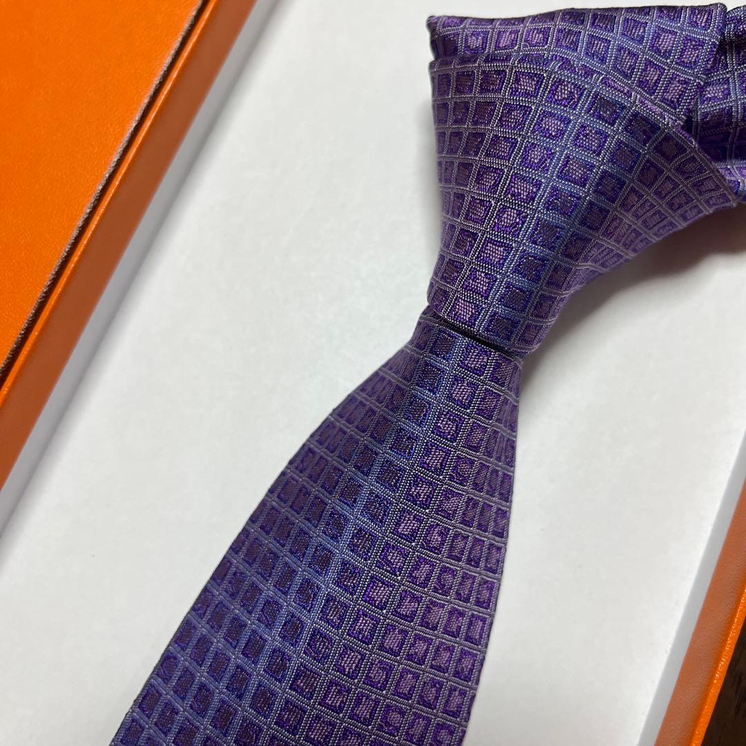 未使用タグ付　箱付袋付　エルメス　ネクタイ　紫　シルクジャガード