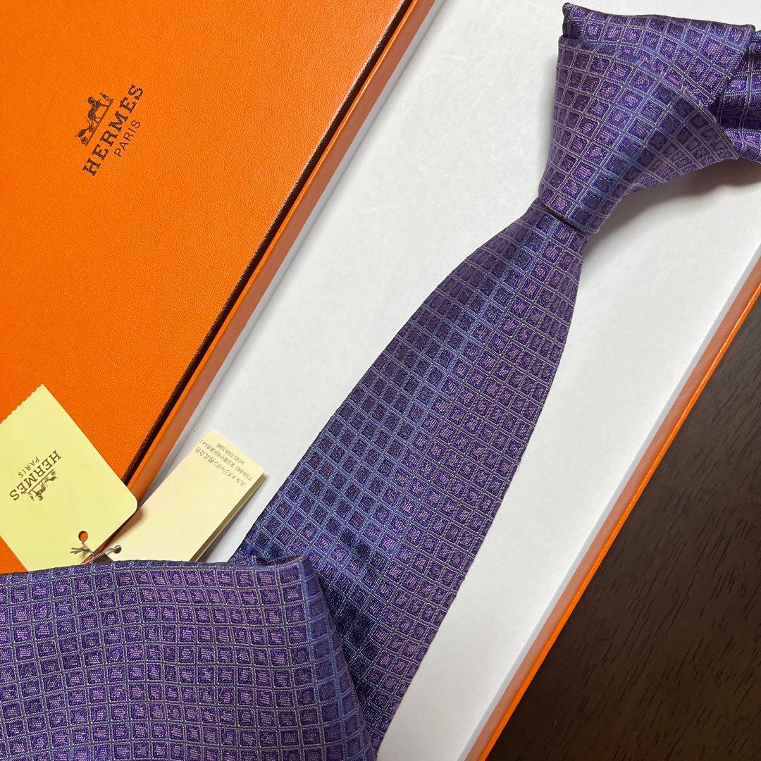 未使用タグ付　箱付袋付　エルメス　ネクタイ　紫　シルクジャガード