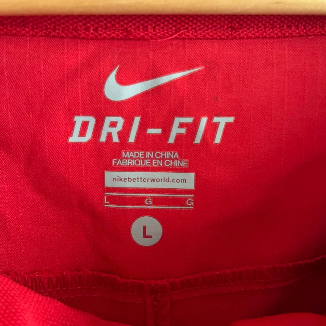 フェデラーモデル　NIKEテニスハーフパンツ